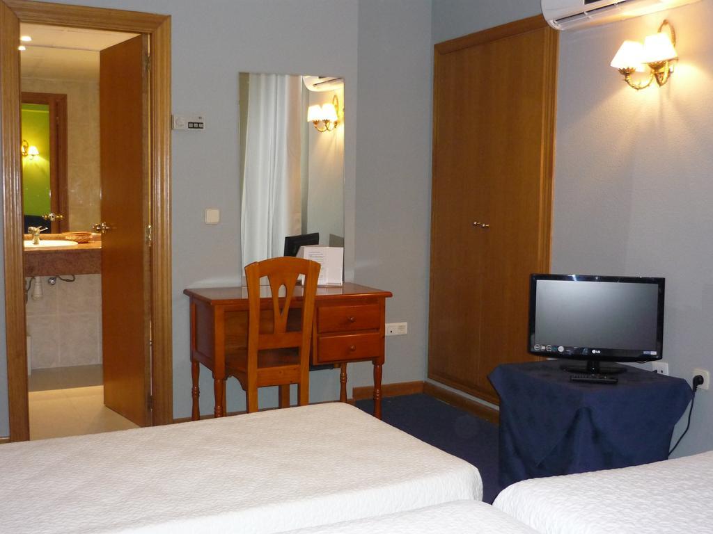 Hotel Reconquista Alzira Room photo